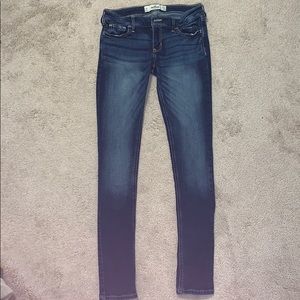 Hollister medium wash blue jeans
